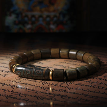 Green Sandalwood Dzi Bracelet